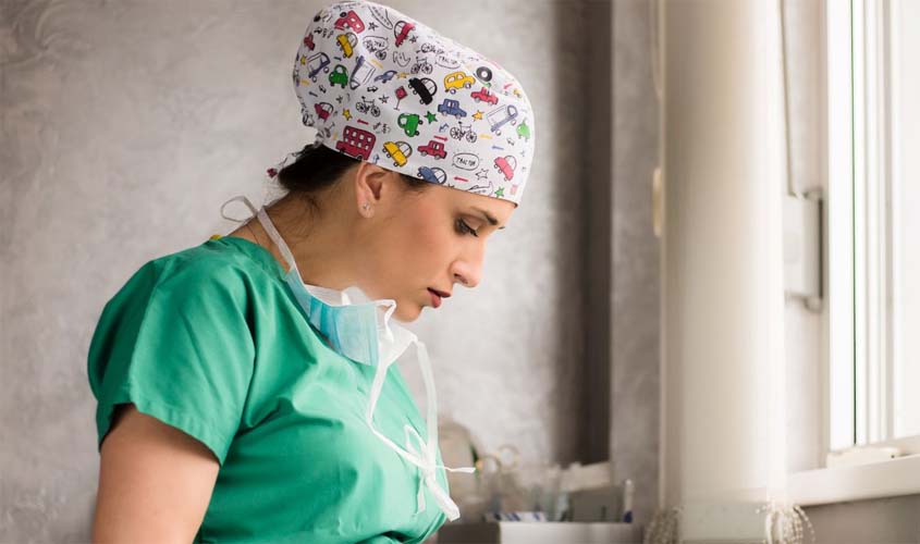 Contrato nulo não afasta estabilidade de técnica gestante