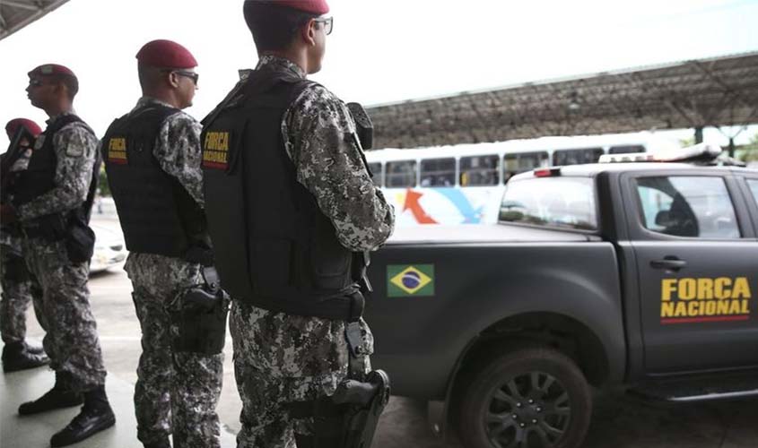 Justiça manda soltar 46 policiais presos por deserção no Ceará