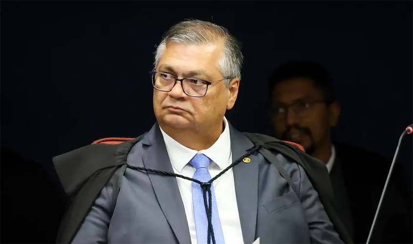 Dino proíbe saques em espécie de emendas parlamentares