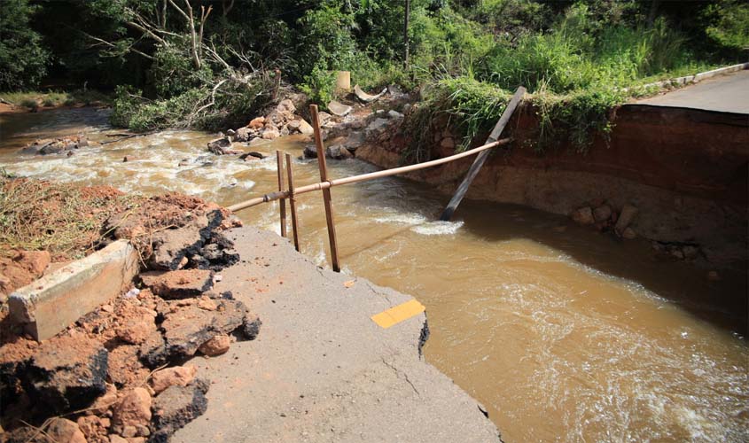 Comunidade aprova ponte na Estrada do Santo Antônio