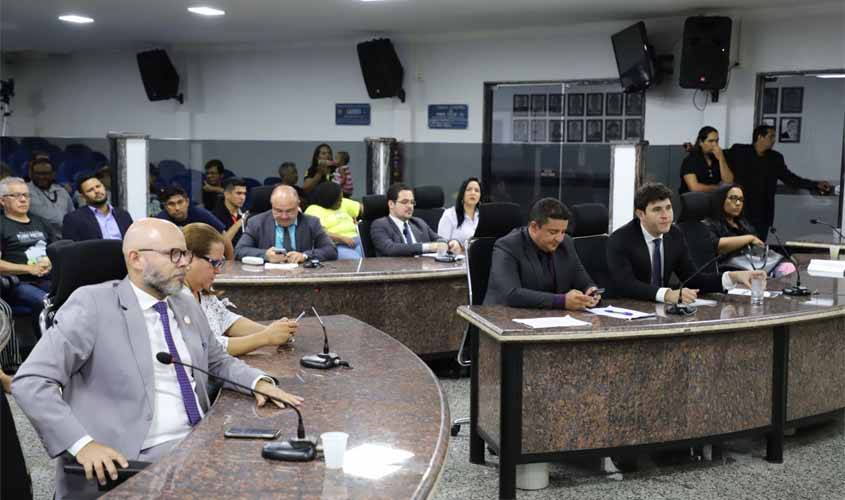 Processo de revisão é apresentado na Câmara de Vereadores