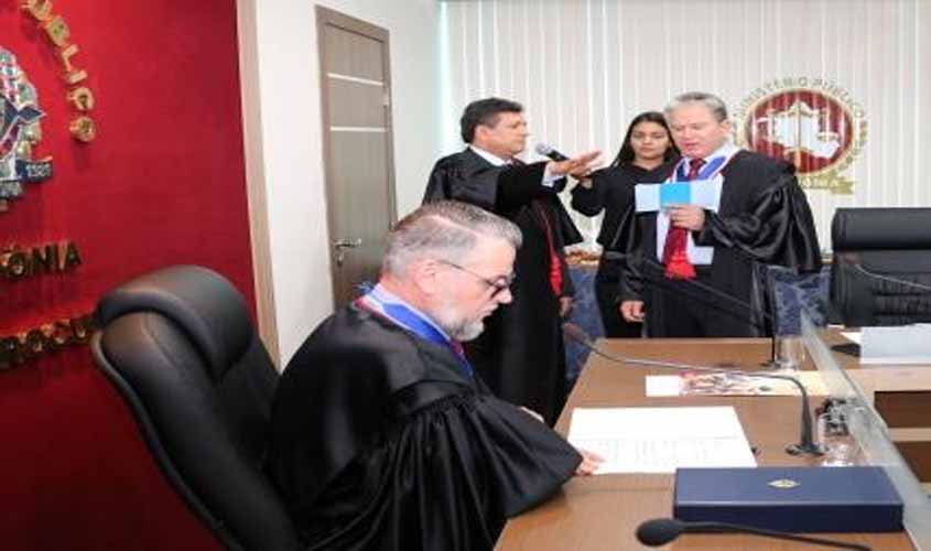 MP empossa Francisco Esmone Teixeira como novo integrante do Colégio de Procuradores de Justiça