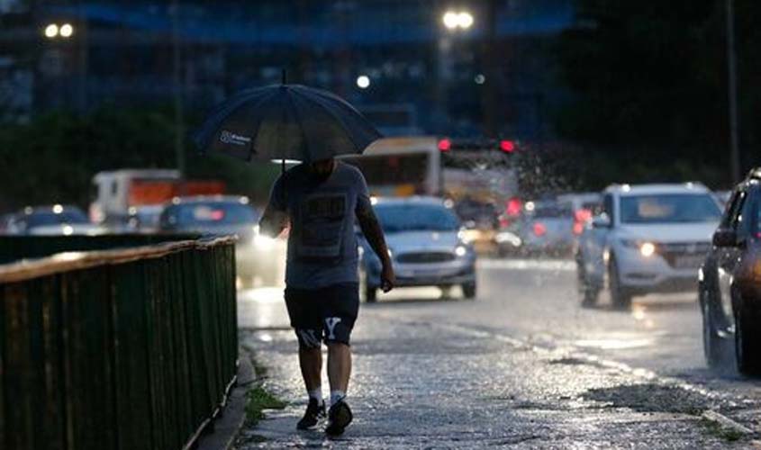 Semana com chuva do centro ao norte do país