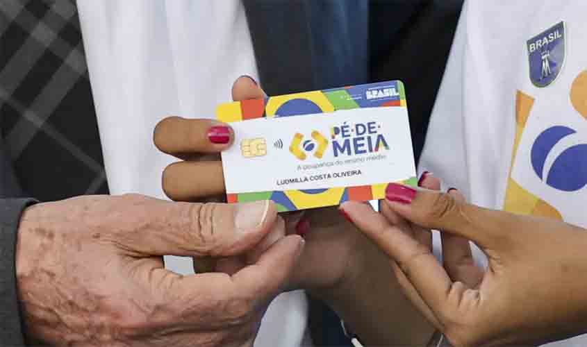 Pé-de-Meia: nascidos em julho e agosto recebem incentivo matrícula