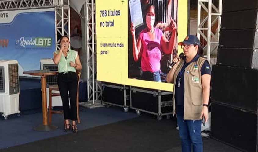 Moradores dos bairros São Francisco e Mariana recebem ação para abertura de processos de regularização fundiária