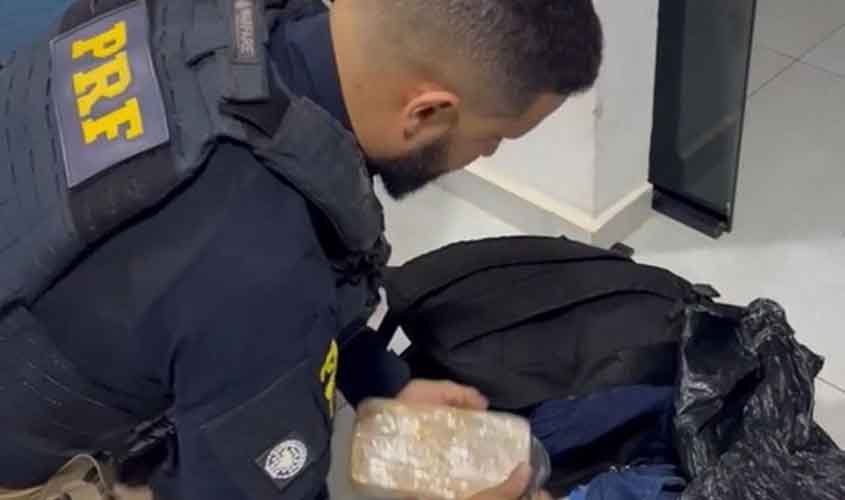 PRF apreende entorpecentes transportados em táxi e prende suspeito em Porto Velho/RO