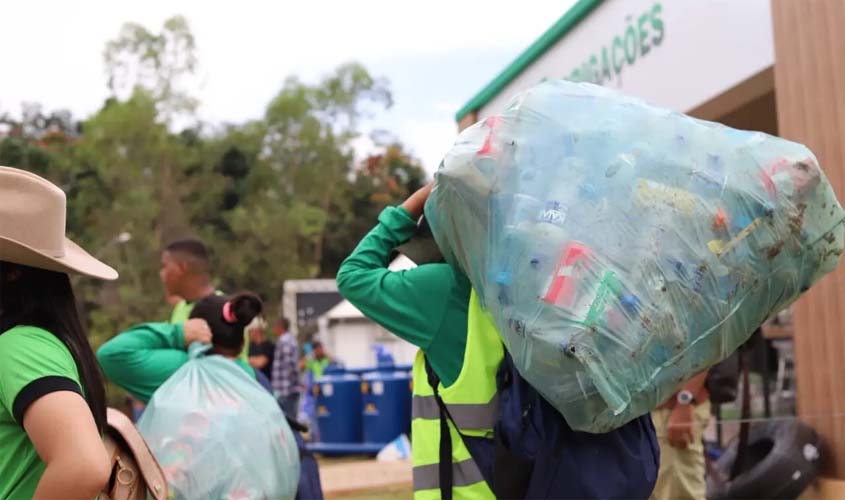Coleta de resíduos supera 12 toneladas na feira