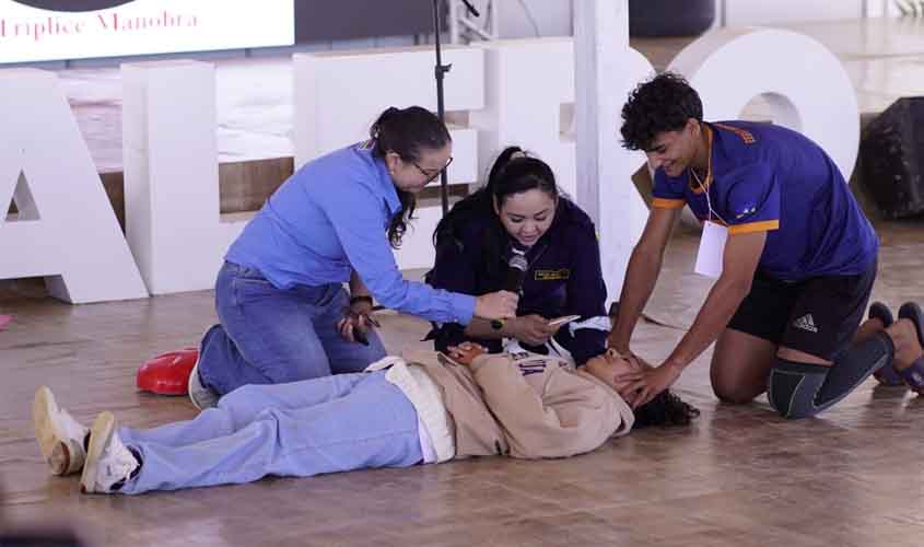 'A gente aprende a salvar vidas', diz participante do curso da Escola do Legislativo