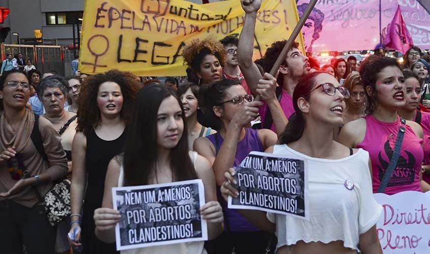 Momento da geração da vida é a concepção, defende representante de movimento contra aborto