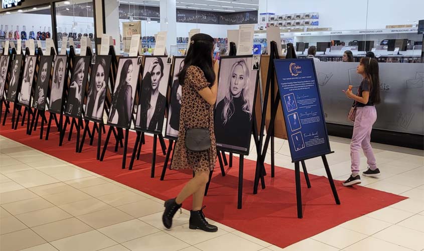 Ieda Chaves convida a população para visitar a Exposição Fotográfica 'Mulher Notável' – Divas