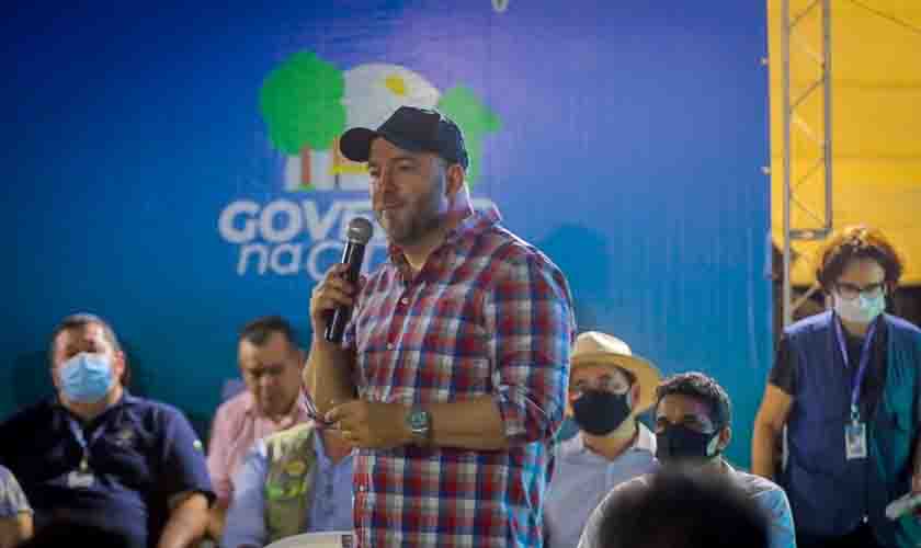 Presidente Alex Redano prestigia lançamento do Tchau Poeira em Alvorada do Oeste