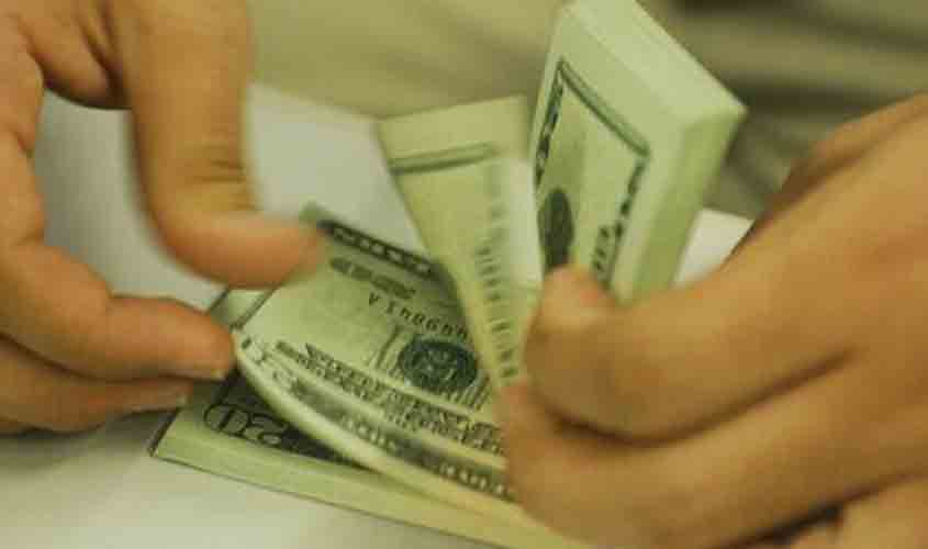 Dólar sobe novamente, a R$ 5,62