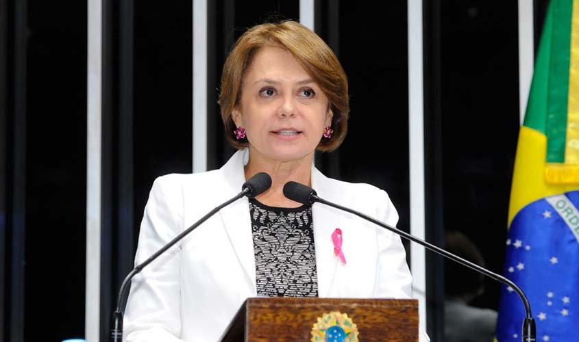 Senadora critica projeto que prevê demissão de servidores públicos