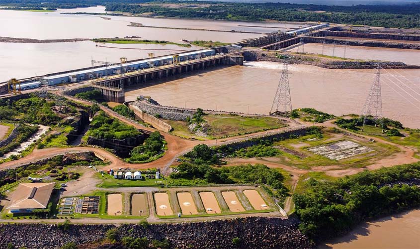 Seca faz usina suspender geração de energia em Rondônia