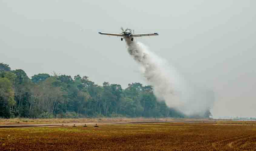 Governador Marcos Rocha assegura R$12,3 milhões junto ao Governo Federal para reforço aéreo no combate a incêndios em Rondônia