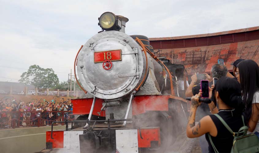 Porto Velho reativa Locomotiva 18 após 26 anos de parada