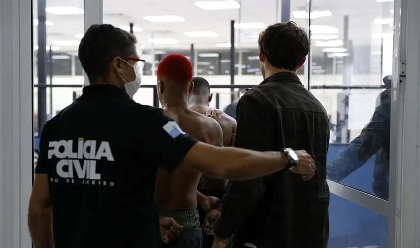 Policiais civis do RJ pedem adicional de 100% na pensão por morte