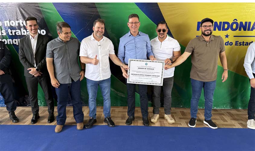 Alex Redano assina ordem de serviço para centro de treinamento em Ariquemes