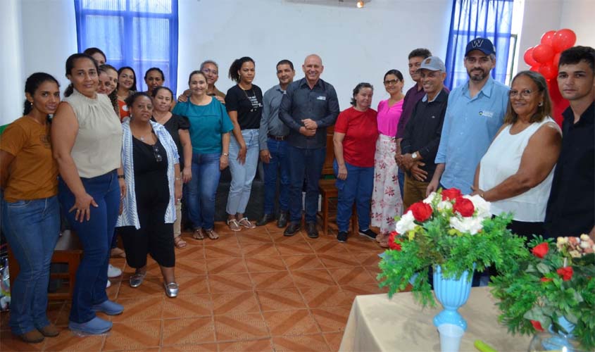 Escola em Alto Alegre dos Parecis recebe equipamentos de Neiva