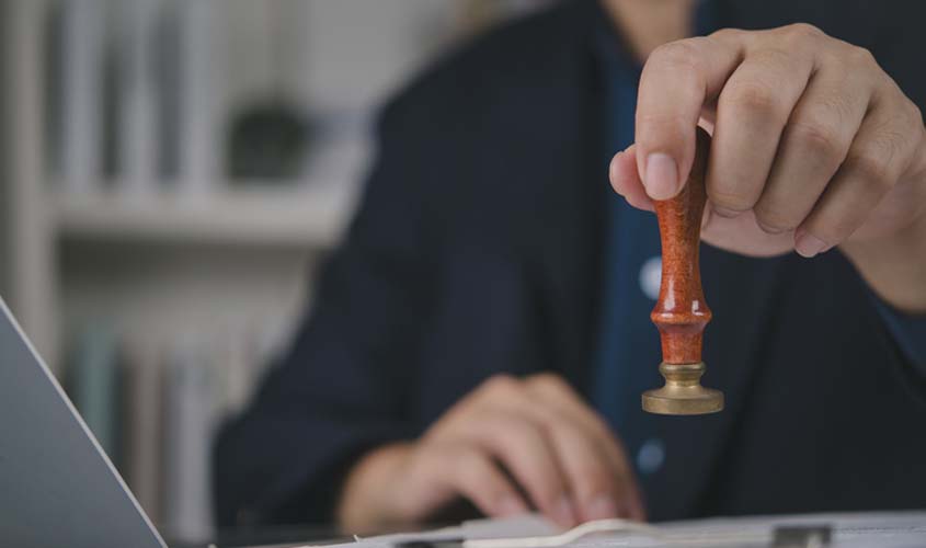 Filha responde por dívida do grupo empresarial do pai