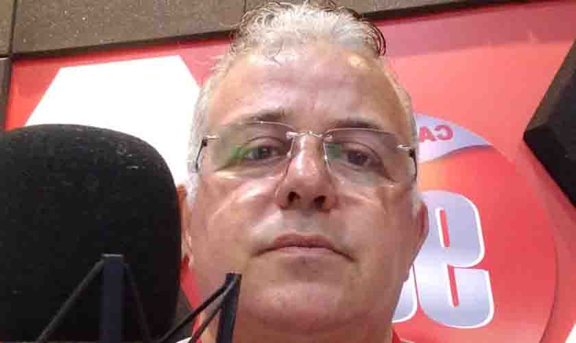 Após 30 anos na Comunicação, o radialista Hélio Teodoro anuncia sua saída do Rádio, para atuar em outra área 