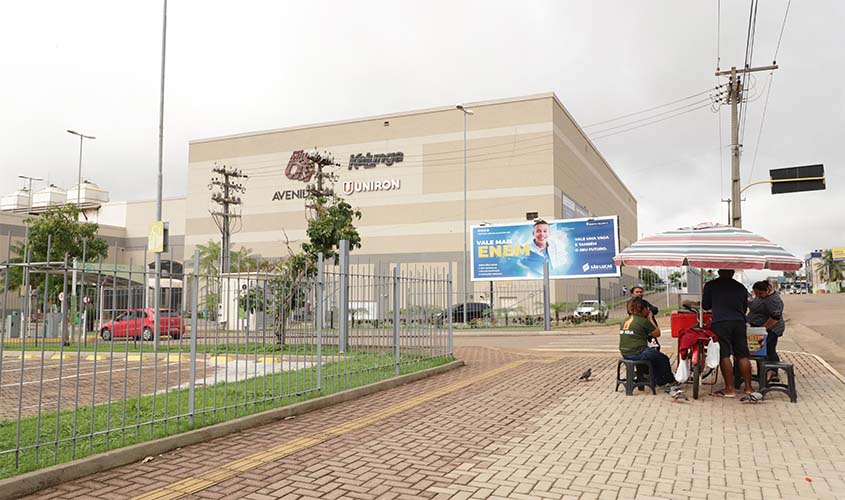 Porto Velho Shopping: Ambulantes são notificados para se licenciar e procurar locais adequados para trabalhar; medida foi tomada por determinação  do MP