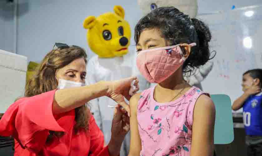 Escolas da rede municipal de Porto Velho seguem imunizando contra a covid-19