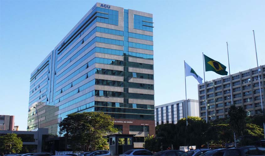 AGU cobra R$ 100 milhões de financiadores de atos golpistas