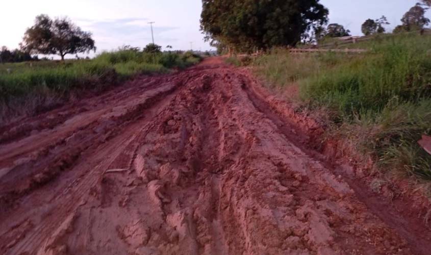 Deputado Alex Redano cobra recuperação da rodovia que liga o distrito de Triunfo ao município de Alto Paraíso