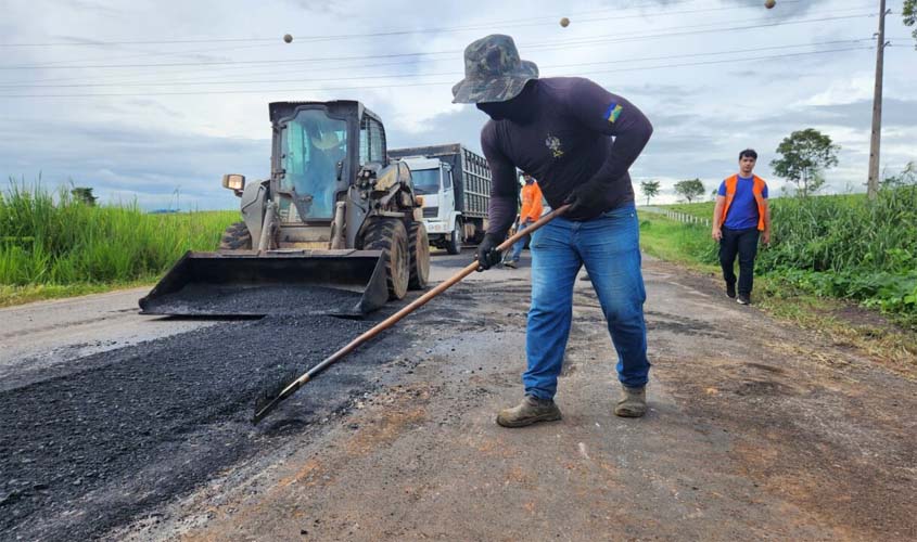 Governo de RO inicia obras de manutenção no asfalto da Rodovia-473 