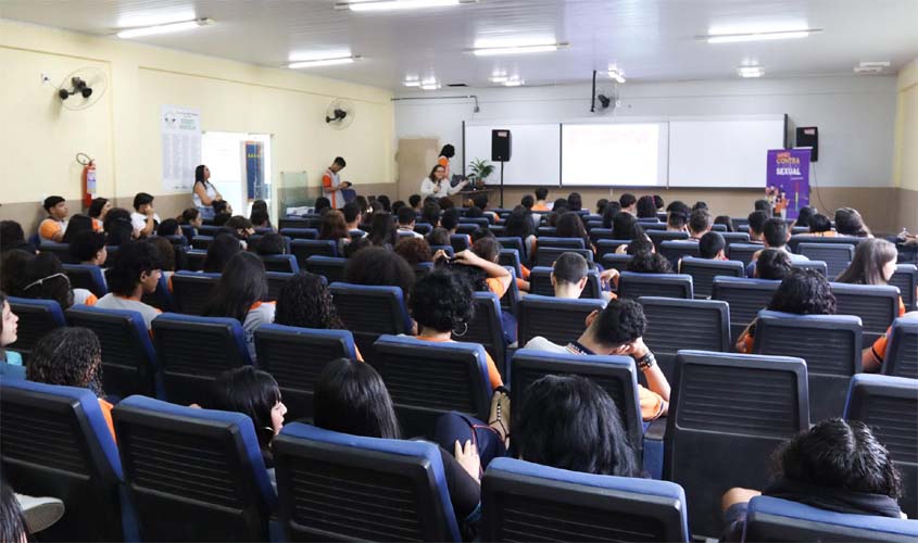 MPRO e PF levam Projeto 'Maria da Penha vai à Escola' para alunos da rede pública de Porto Velho