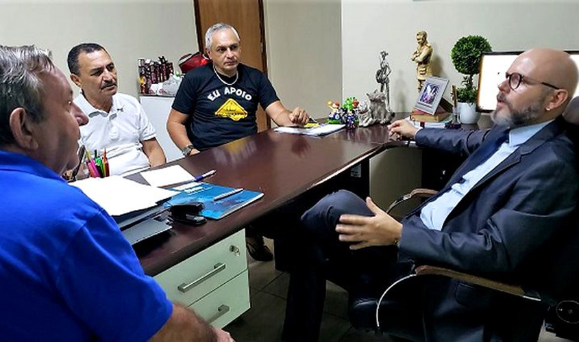 Aleks Palitot recebe comissão da Campanha IPVA 1%