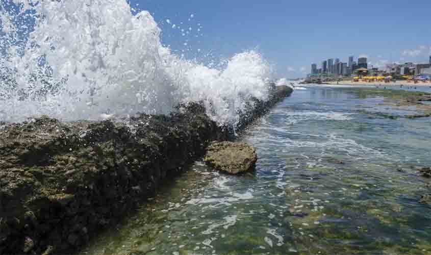 Governo quer barrar projeto que pode privatizar acesso a praias