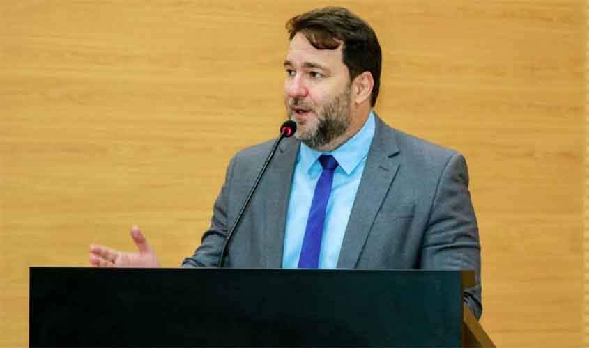 Presidente da Alero propõe extensão do piso nacional da enfermagem a técnicos do sistema prisional de Rondônia