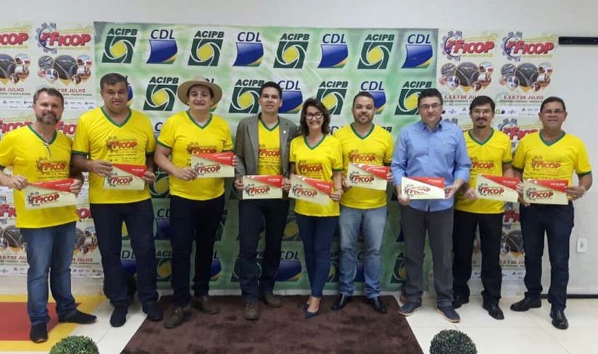 Empresários e comerciantes preparados para o início da 6ª Ficop em Pimenta Bueno