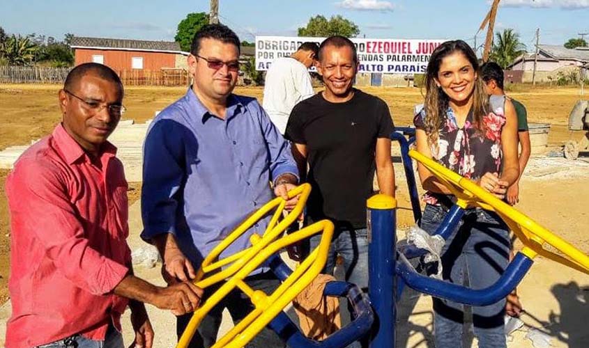 Deputado Ezequiel Júnior participa da entrega de academias ao ar livre em três municípios e um distrito 