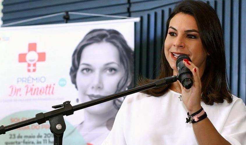 Avança proposta de Mariana Carvalho que obriga SUS a oferecer tratamento para câncer de mama metastático