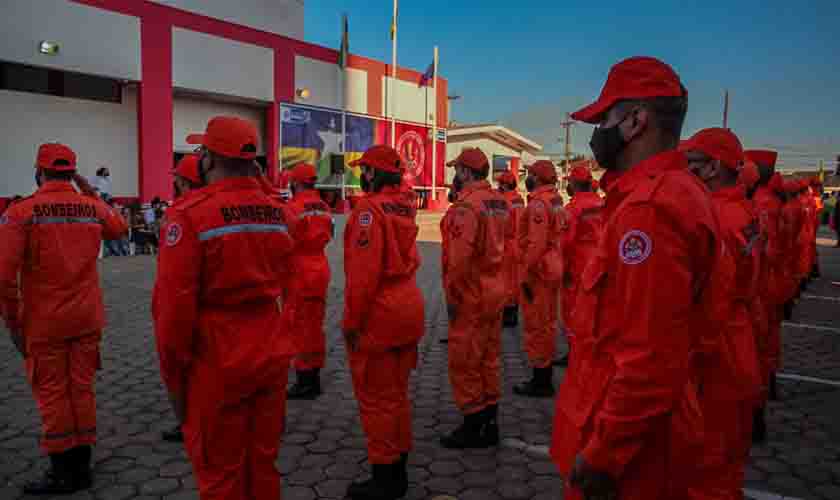 Governo de Rondônia comemora 23 anos de criação do Corpo de Bombeiros Militar e forma novos oficiais