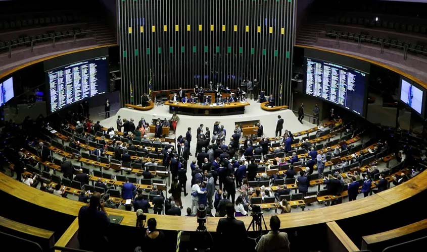 Três deputados de Rondônia apoiam projeto de lei de anistia a políticos condenados