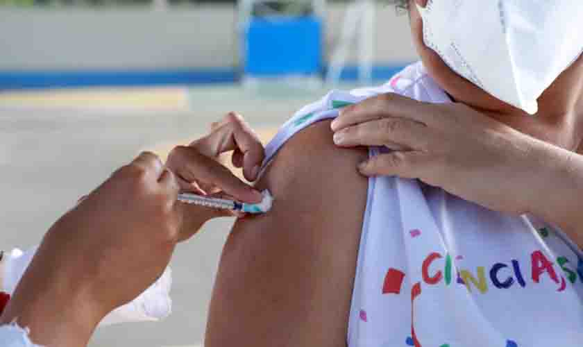 Prefeitura leva vacinação contra a gripe para moradores dos bairros Mariana e São Francisco no sábado (7)