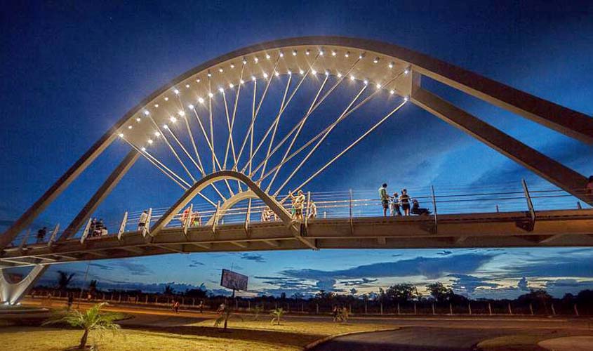 Vendedores ambulantes não têm autorização da prefeitura para trabalhar no local