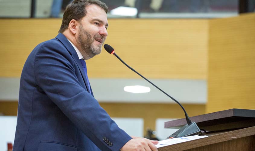 Justiça nega pedido de condenação penal do deputado Alex Redano