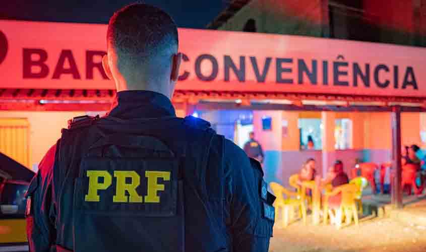 Em Rondônia, PRF prende mulher que favorecia a prostituição da sua própria irmã adolescente