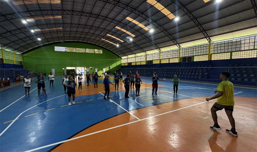 Aulas para 60+ transformam vidas no Ginásio Dudu
