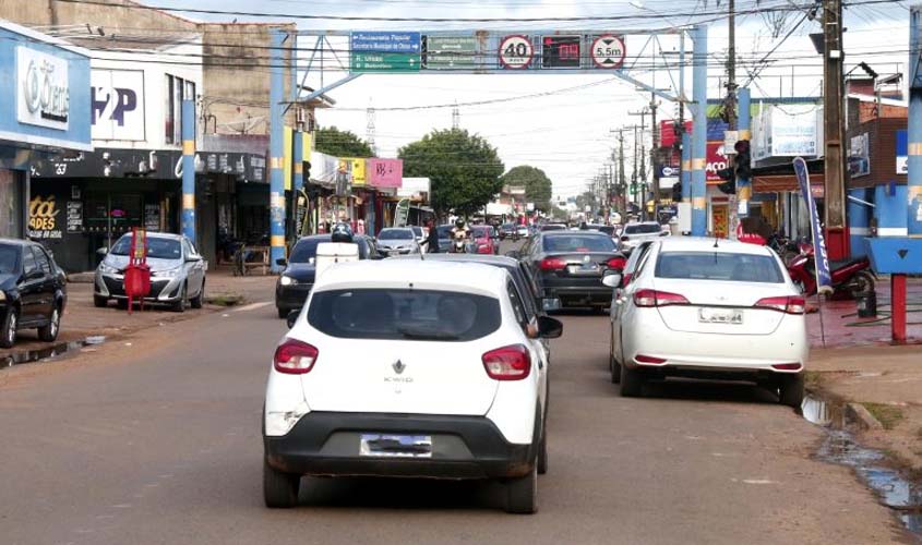 Licenciamento anual de veículos com placa final zero termina em 31 de outubro