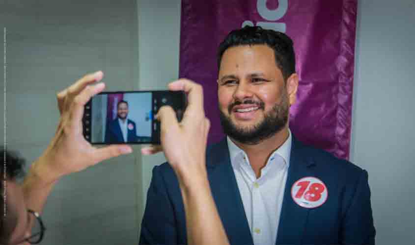 Samuel Costa é o melhor candidato em debate das eleições 2024 em Porto Velho