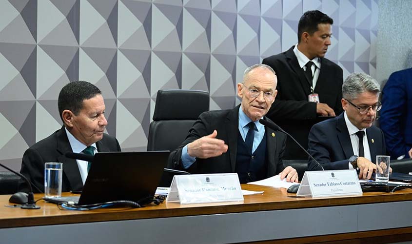 Contarato é presidente da CPI do Crime Organizado