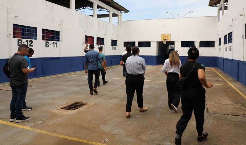 Senapen vistoria condições de unidades prisionais