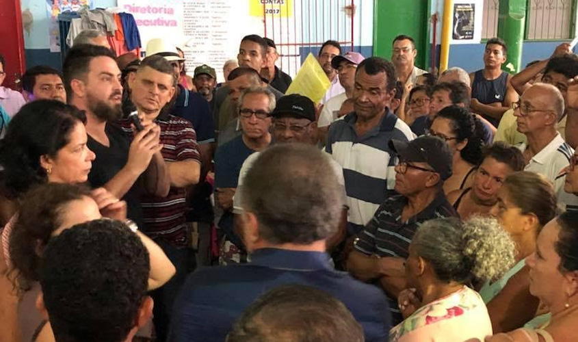 Deputado Léo Moraes se reúne com moradores do Bairro Aponiã para regularização de propriedades