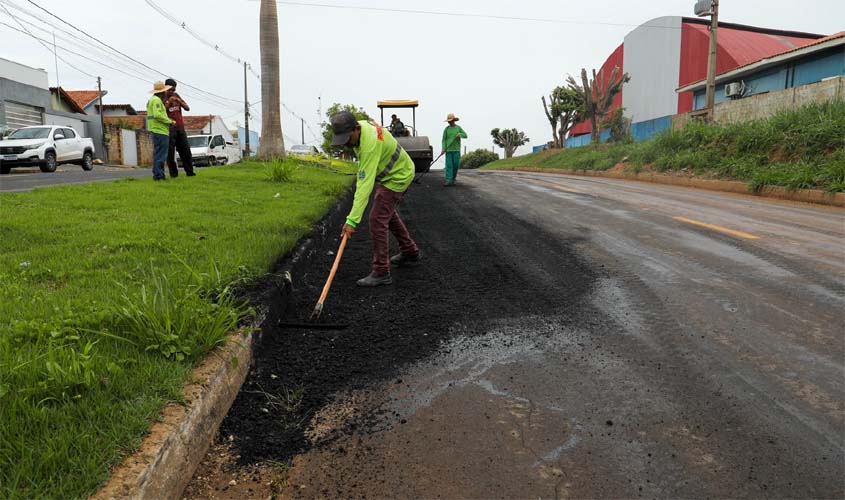 Prefeitura recupera ruas com operação tapa-buraco 